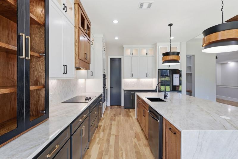 Real estate photo by EstateVision Studios